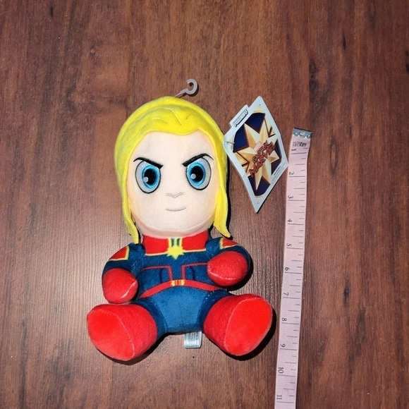 Captain Marvel Stuffy unisex Marvel red blue superheroes stuffed animal - Picture 3 of 4